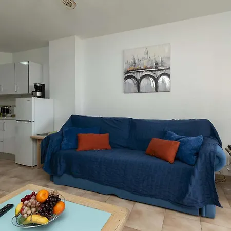 Apartment Castle Harbour 41a - One Bed