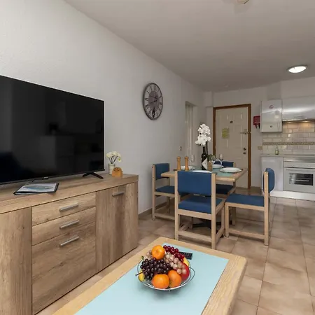 Apartment Castle Harbour 41a - One Bed
